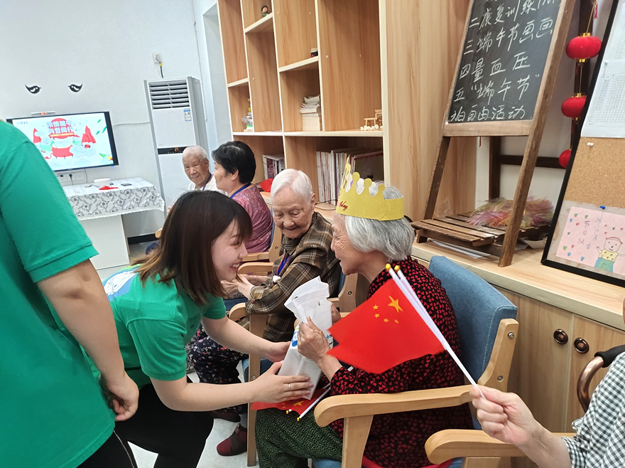 銀海倆寶貝長(zhǎng)者生日會(huì)